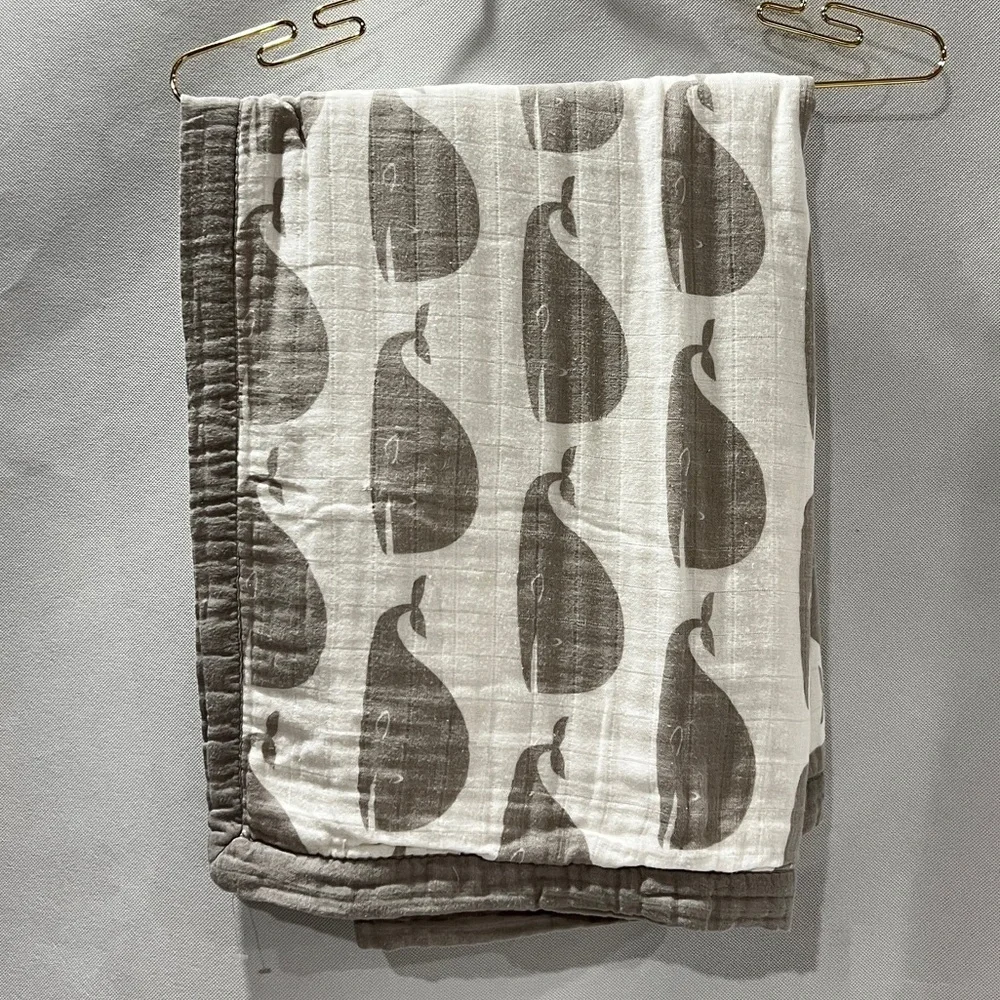 Milkbarn Blanket Bamboo Blend Whale Design White/Gray Three-Layer Size 35